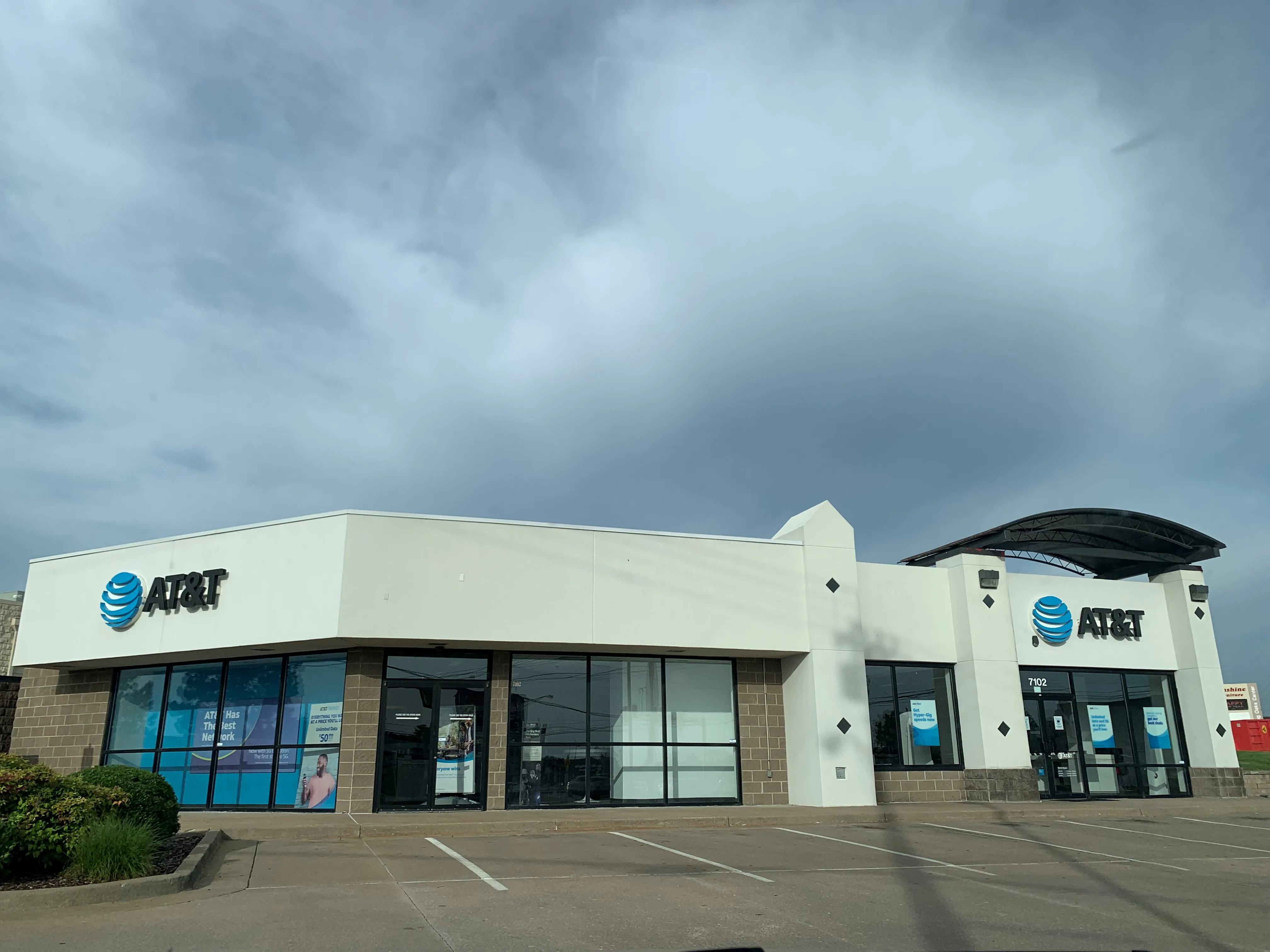 AT&T Store Tulsa - Crossing Oaks