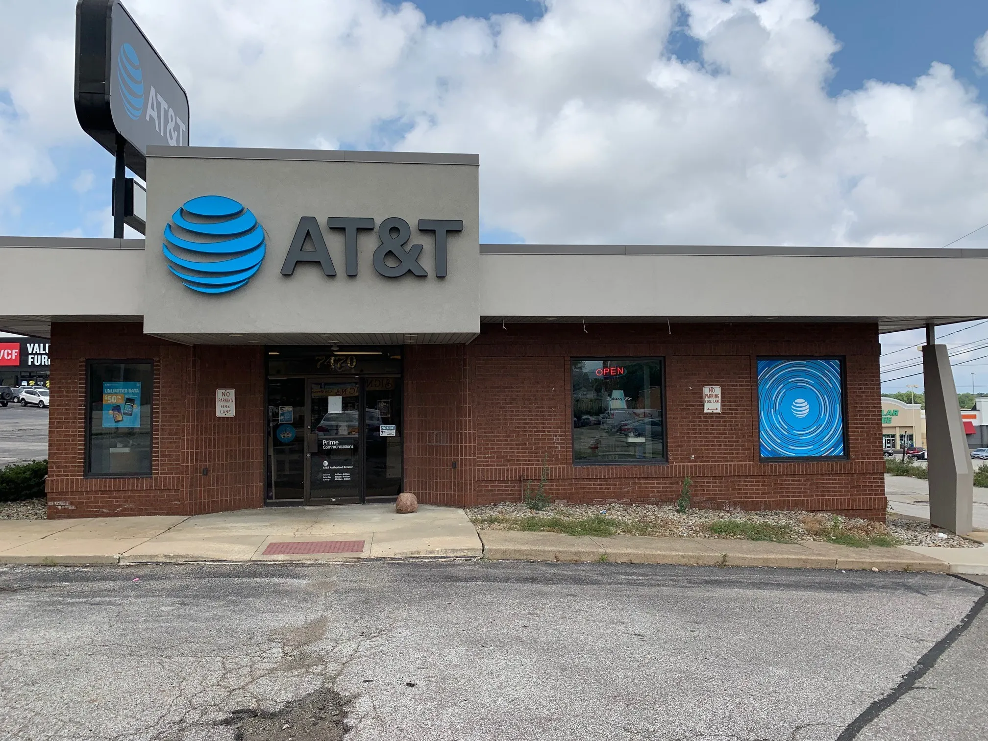AT&T Store Cleveland - Brooklyn