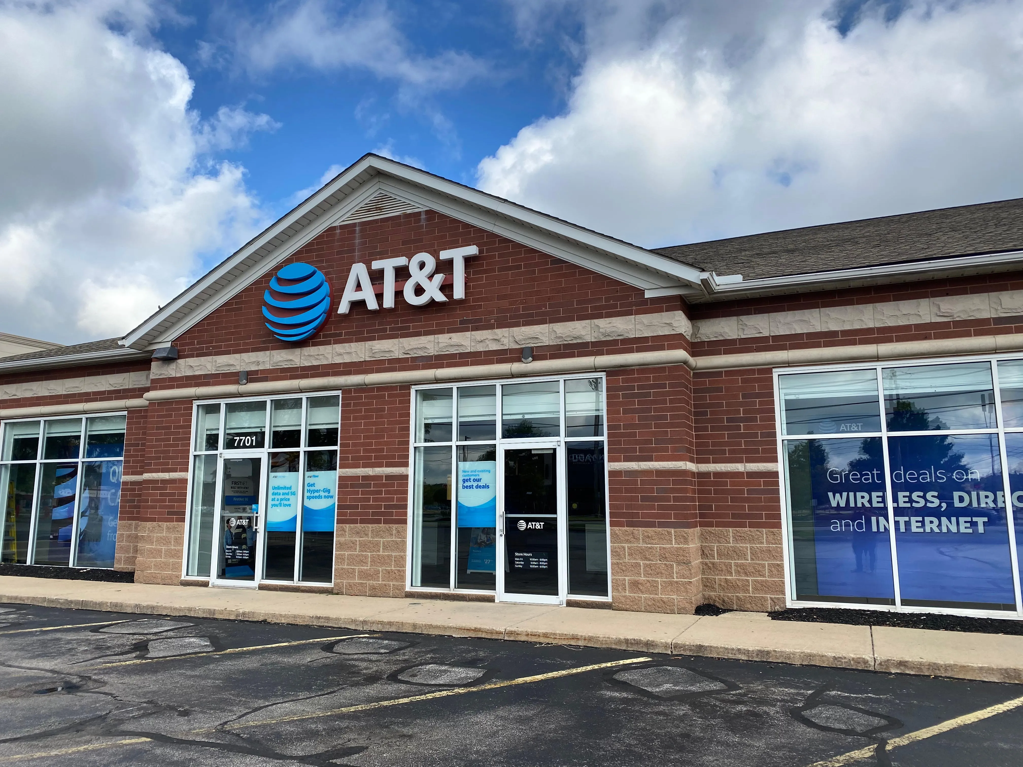 AT&T Store Mentor - Mentor Ave