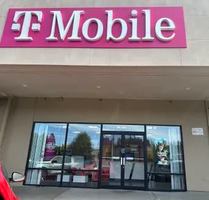 T-Mobile Evergreen Way & 50th St