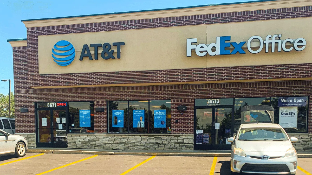 AT&T Store Brighton - Brighton