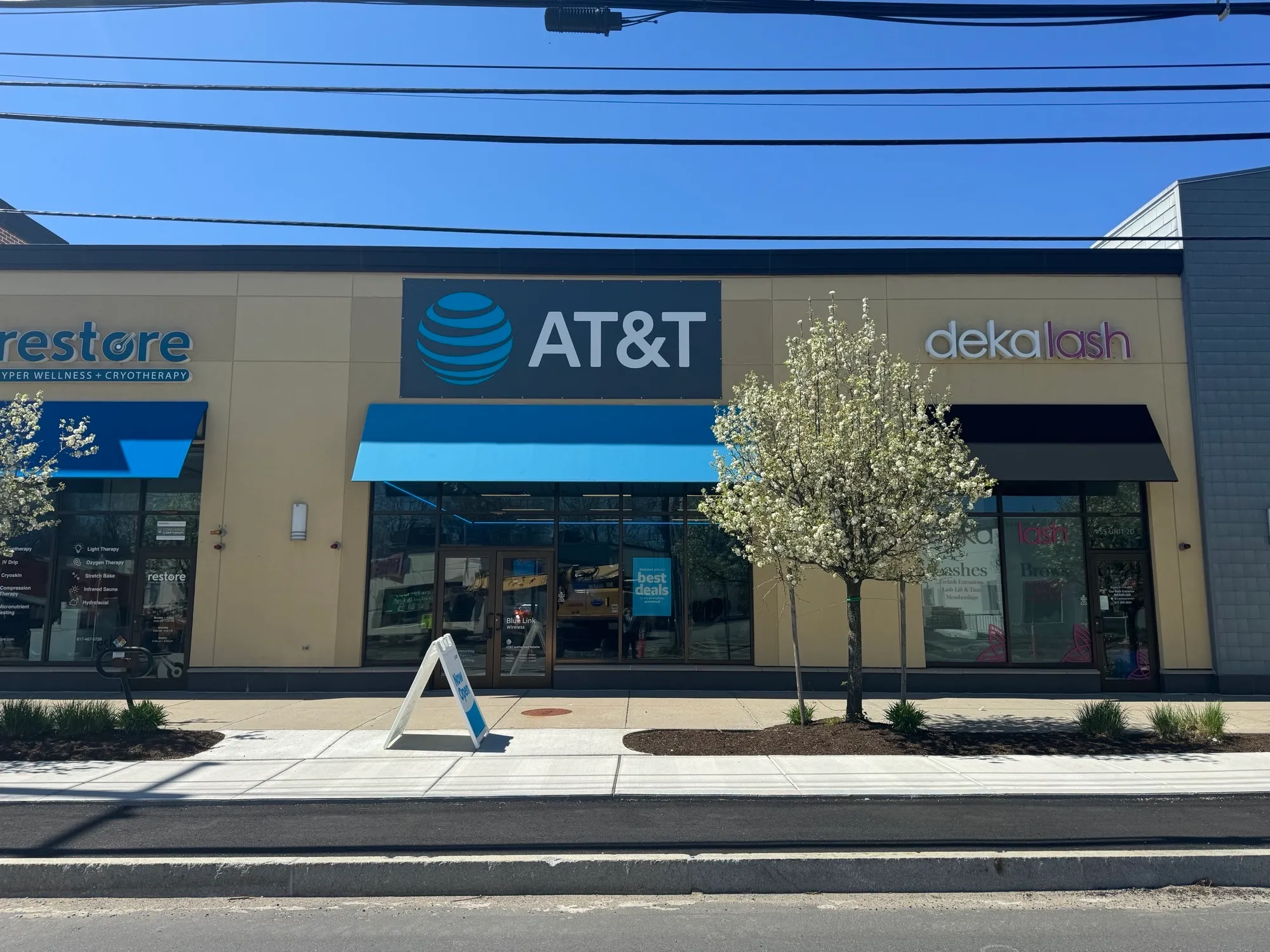 AT&T Store Newton - NEWTON