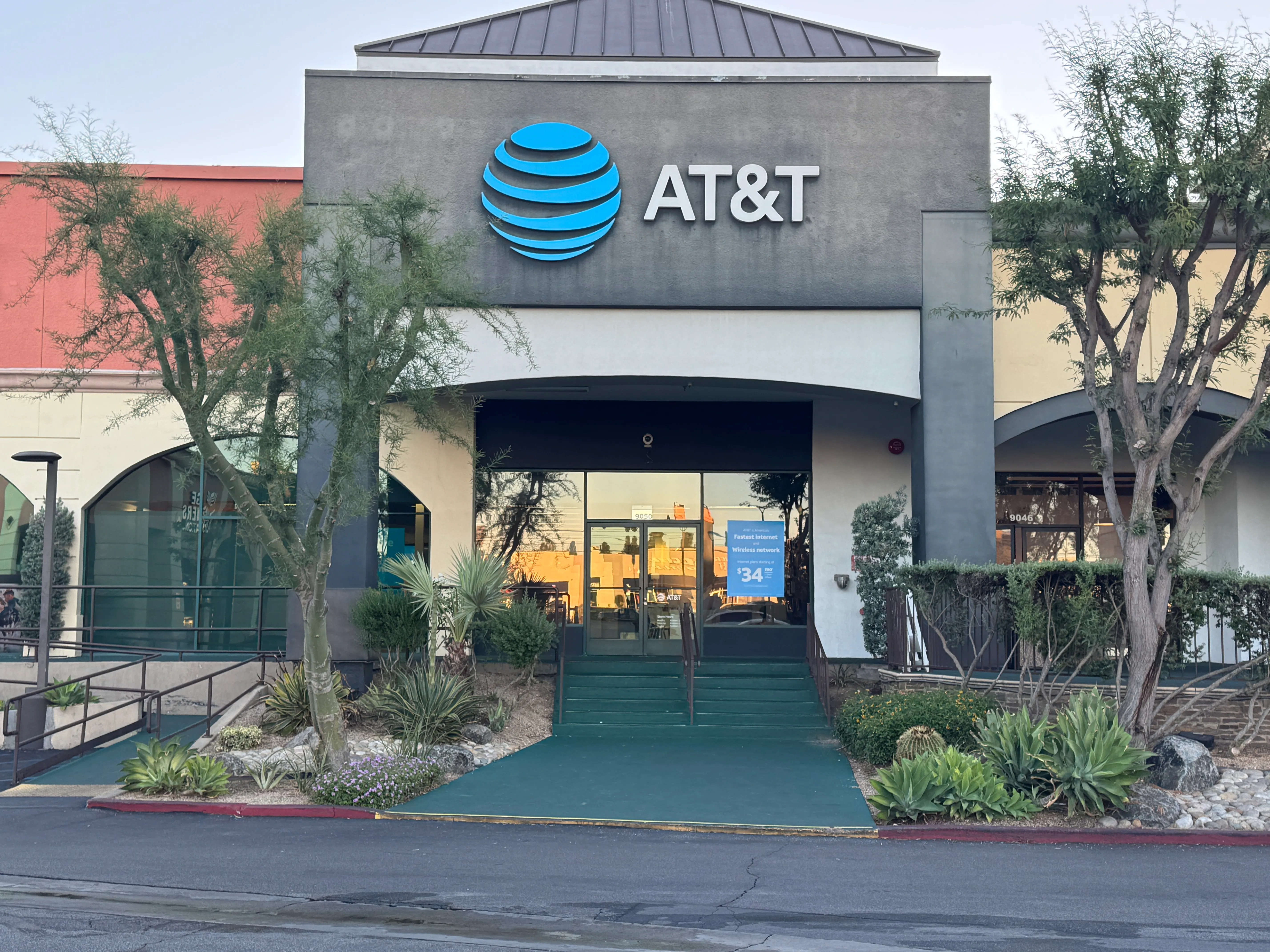 AT&T Store Northridge - Northridge
