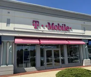 T-Mobile Pottstown Pike & Bartlett Ave