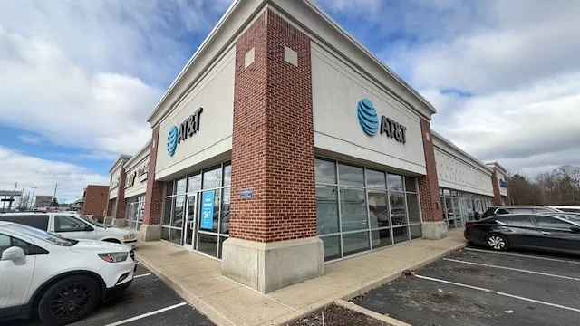 AT&T Store Indianapolis - Raceway Market Centre