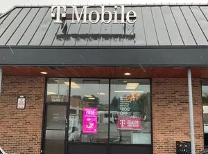 T-Mobile Greenbriar Town Center