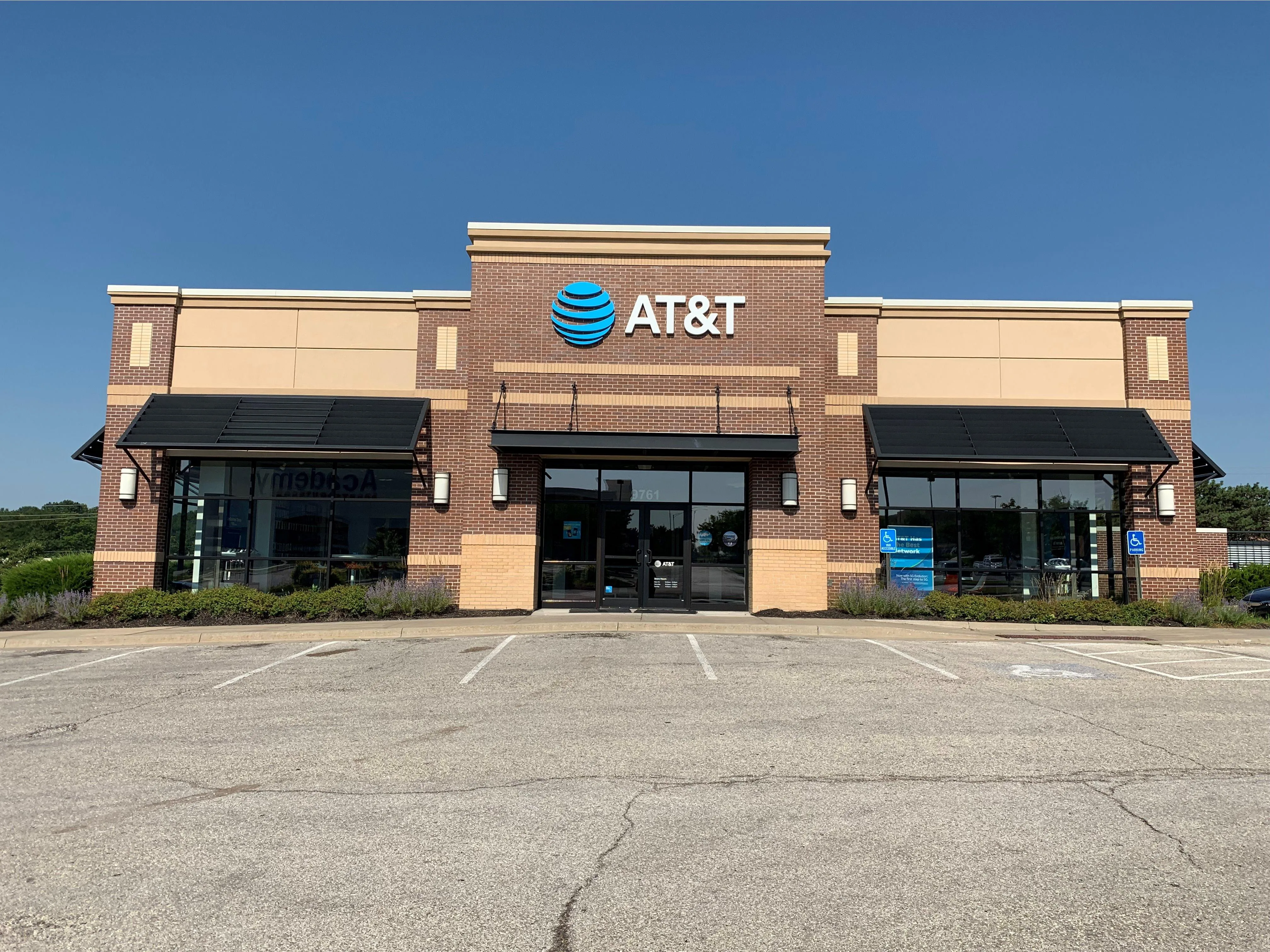 AT&T Store Overland Park - OAK PARK