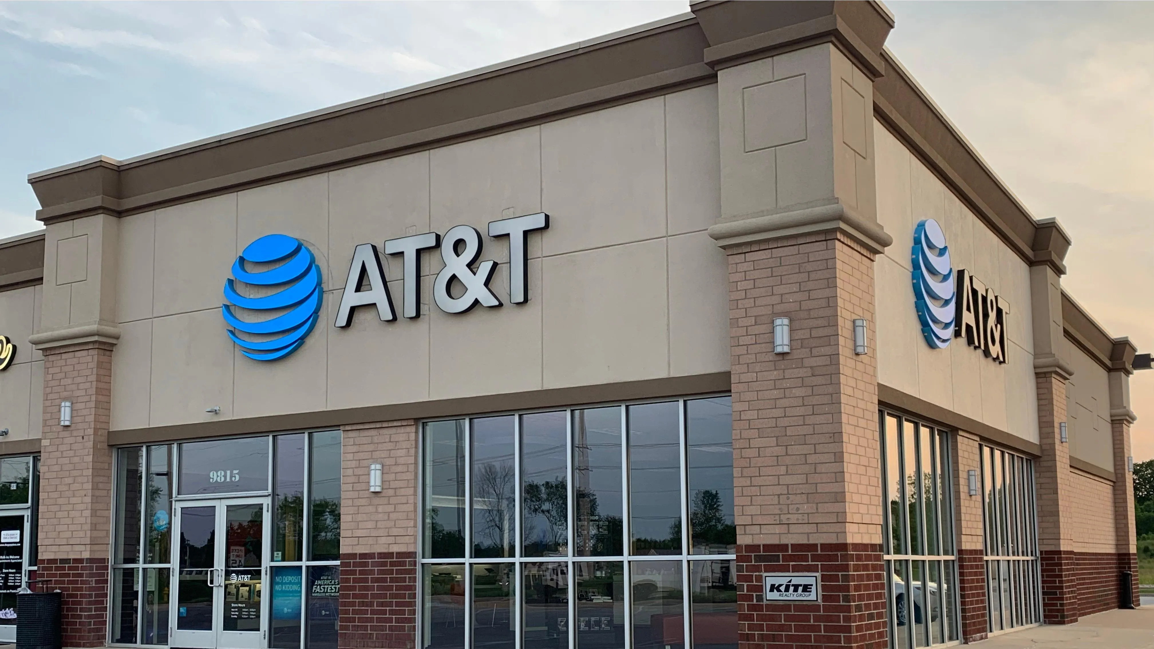 AT&T Store Fort Wayne - LIMA RD
