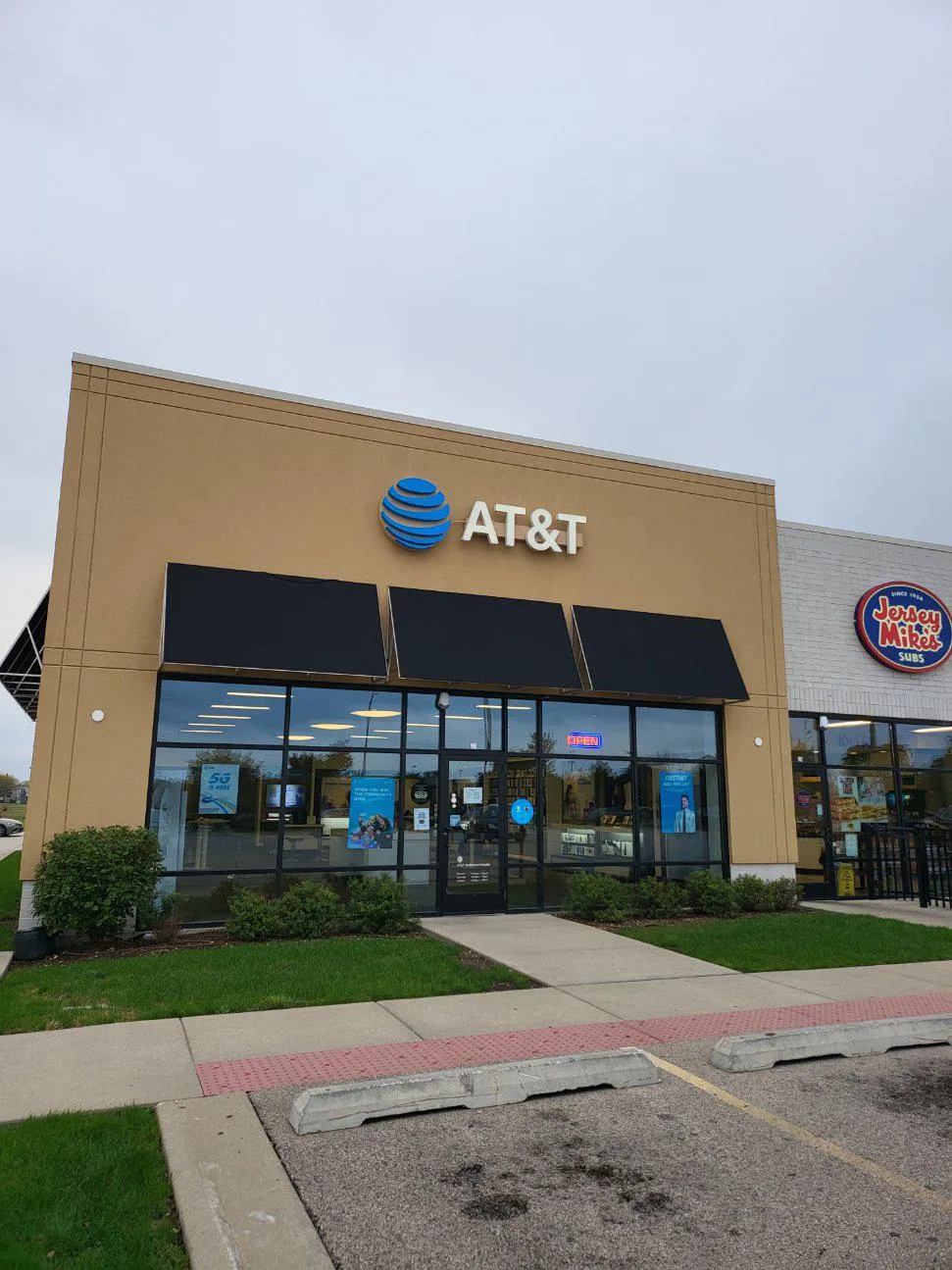AT&T Store Waukegan - Waukegan