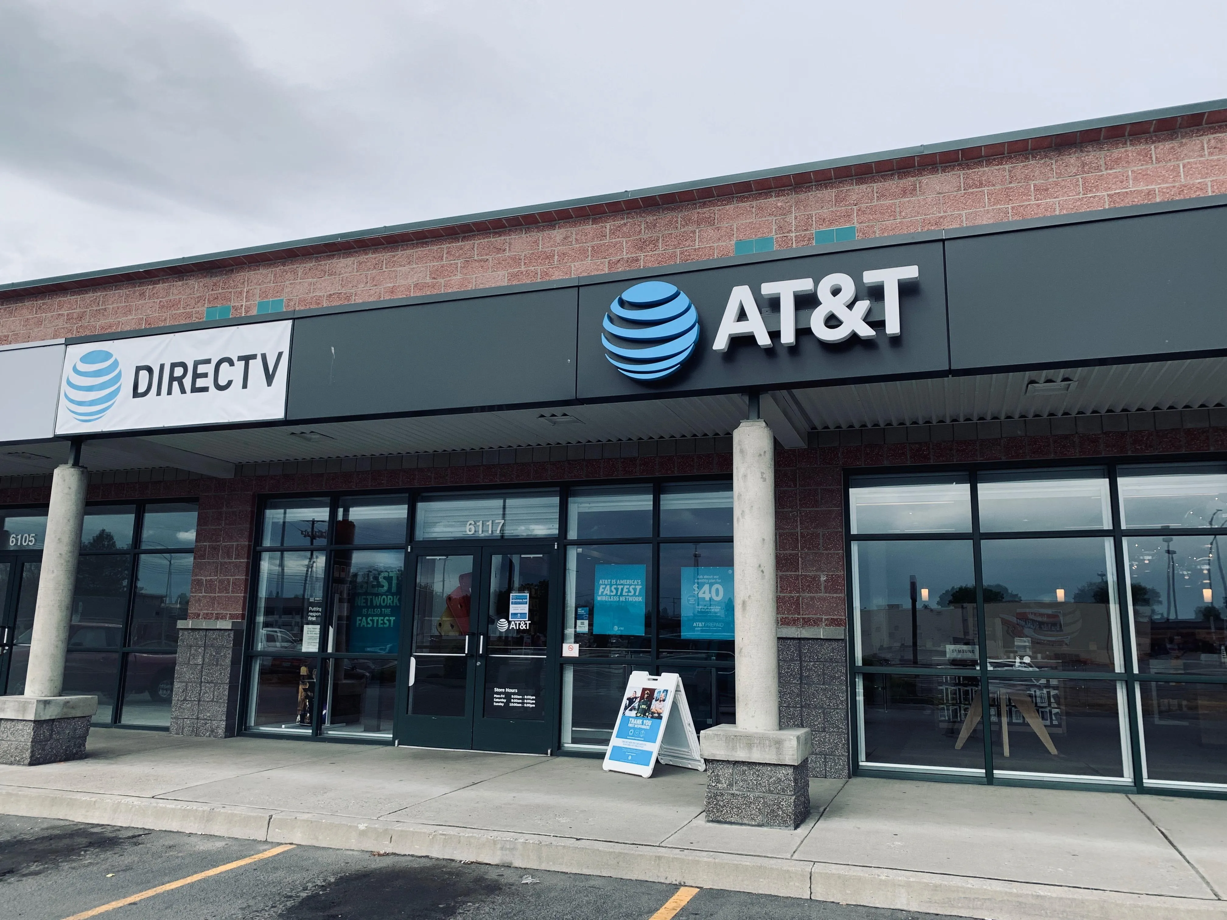 AT&T Store Spokane - WORLD MARKET