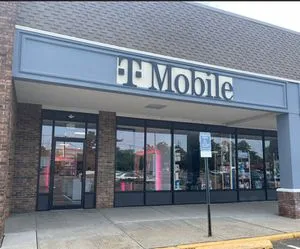 T-Mobile Post Rd & S Benson Rd