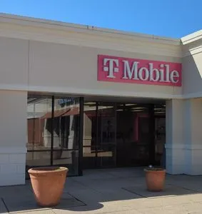T-Mobile Nilles Rd & Bibury Rd