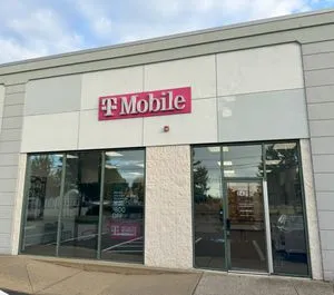 T-Mobile Bridge St & Alden Rd
