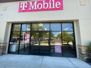 T-Mobile Madison and Hazel Ave