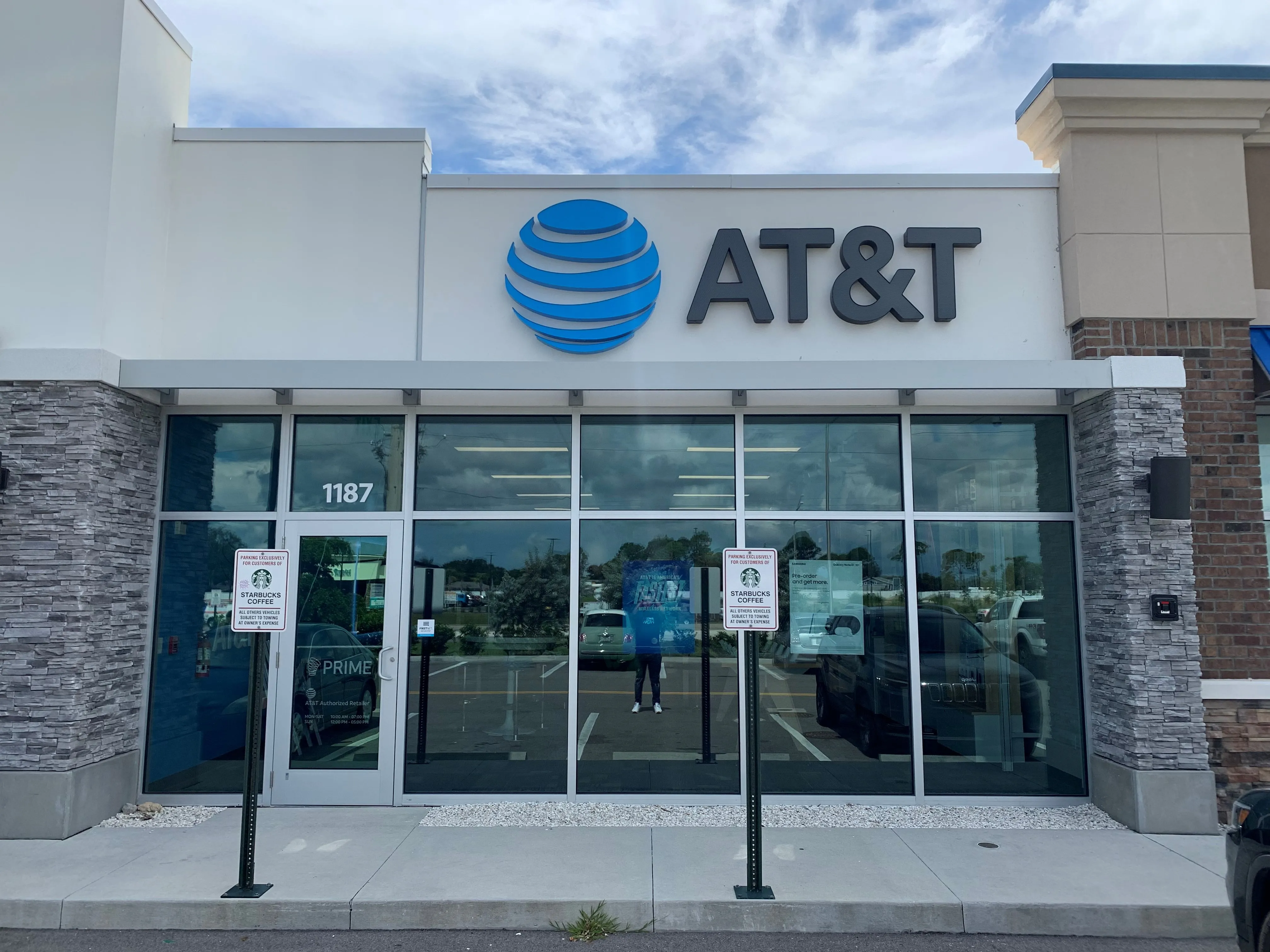 AT&T Store Nokomis - LAUREL PLAZA