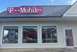 T-Mobile The Shops at West Falls Church