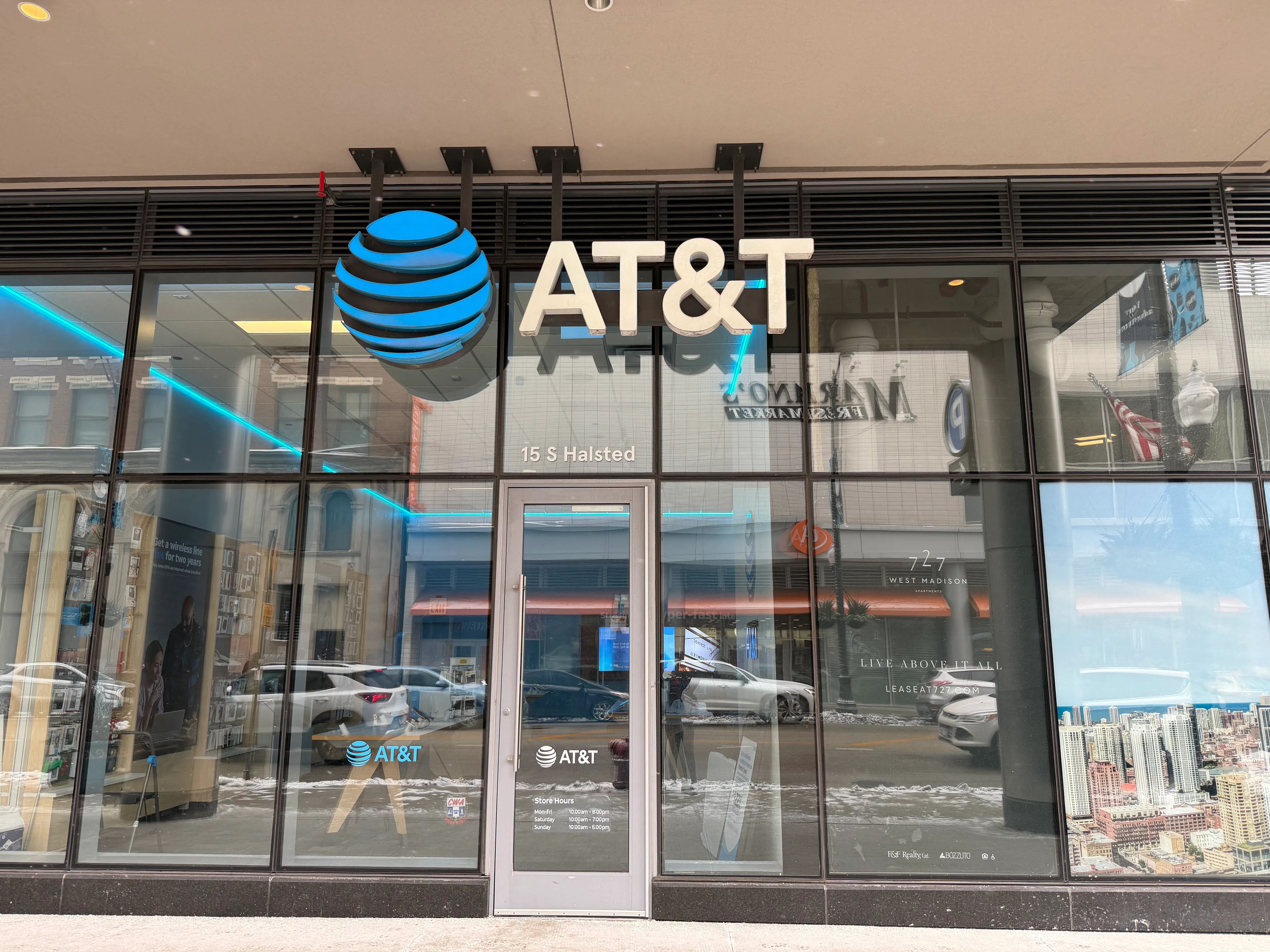 AT&T Store Chicago - West Loop