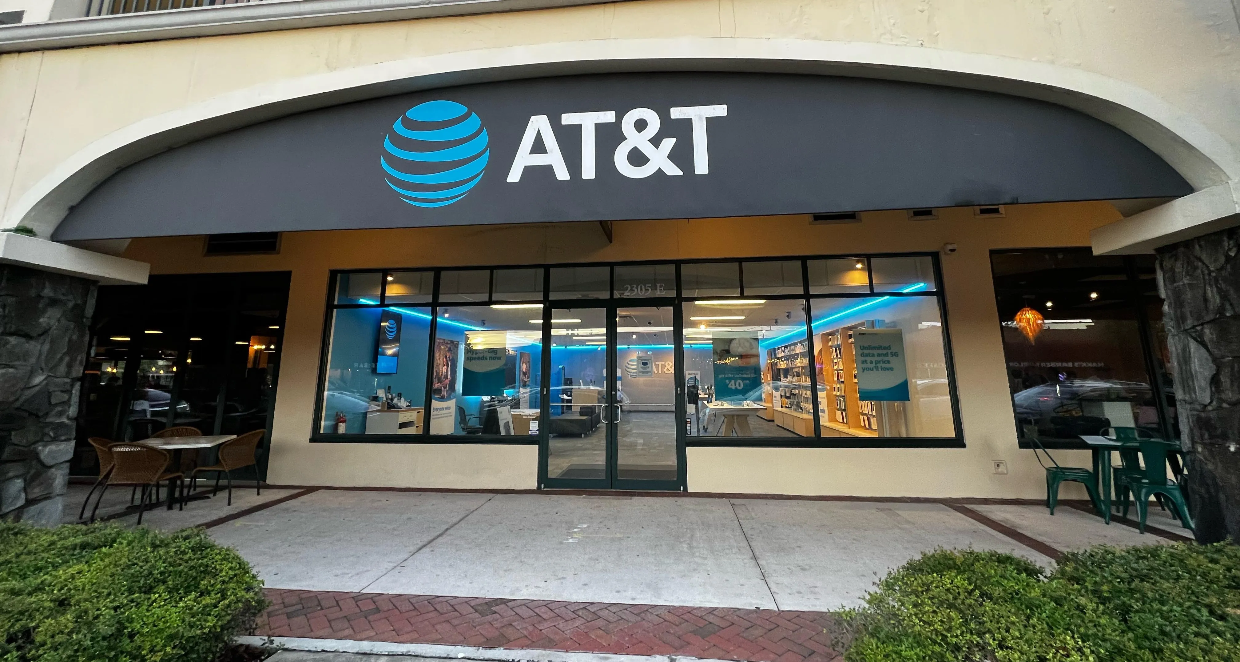 AT&T Store Orlando - College Park