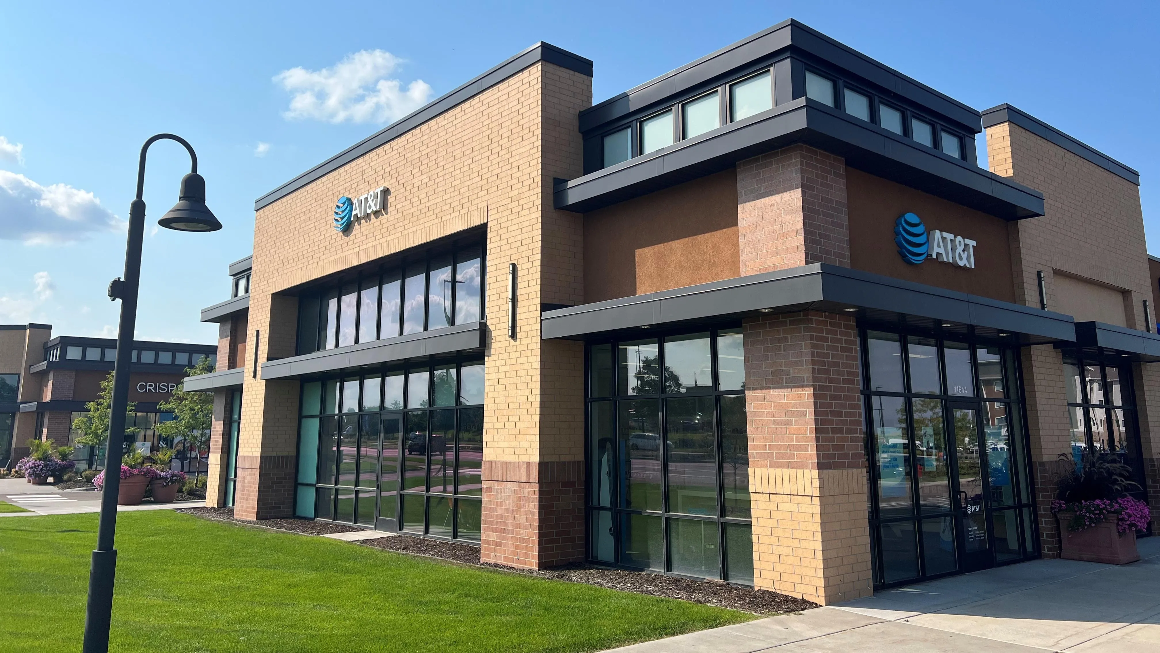 AT&T Store Maple Grove - MAPLE GROVE - VILLAGE AT ARBOR LAKES