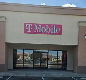T-Mobile E Main St & Browning Pkwy