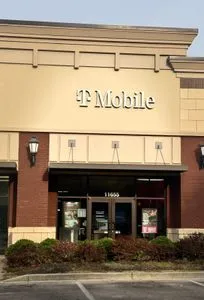 T-Mobile Parkside & Lakes Edge