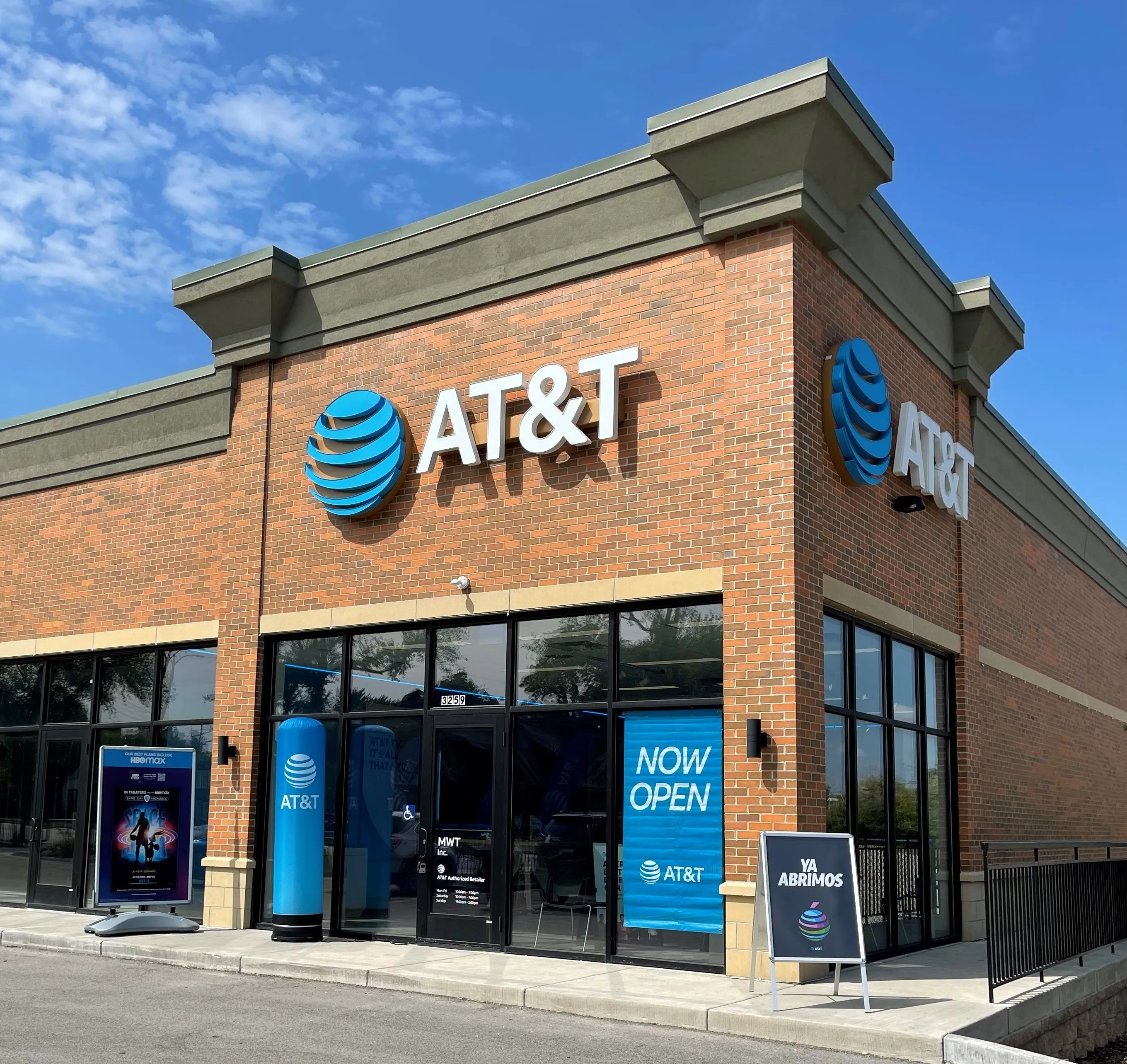 AT&T Store Milwaukee - MKE Bayview
