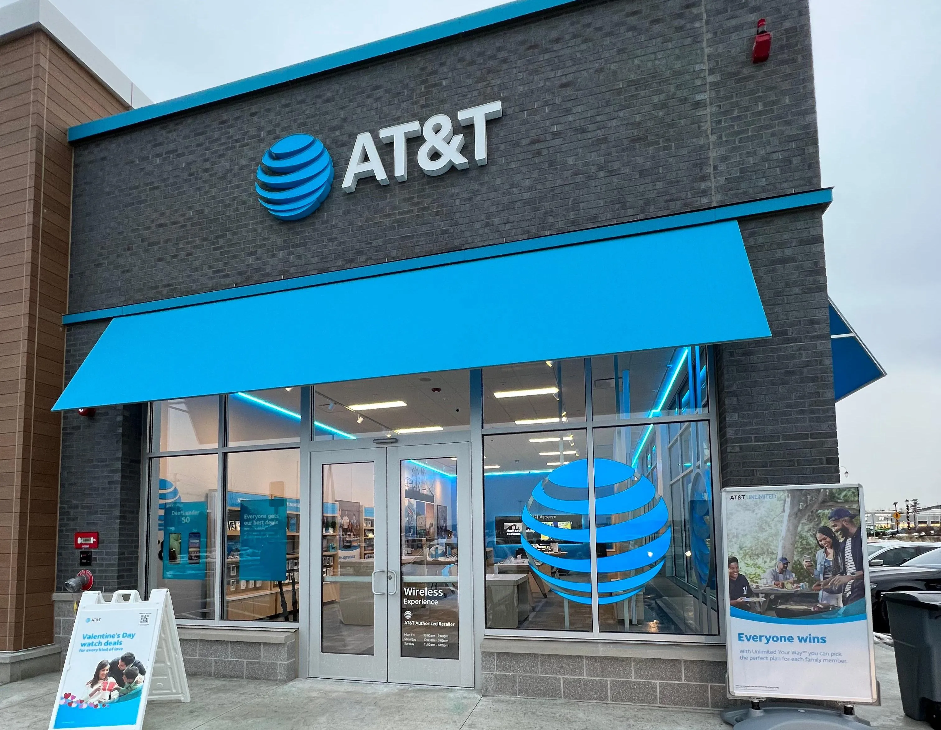 AT&T Store Salem - SALEM