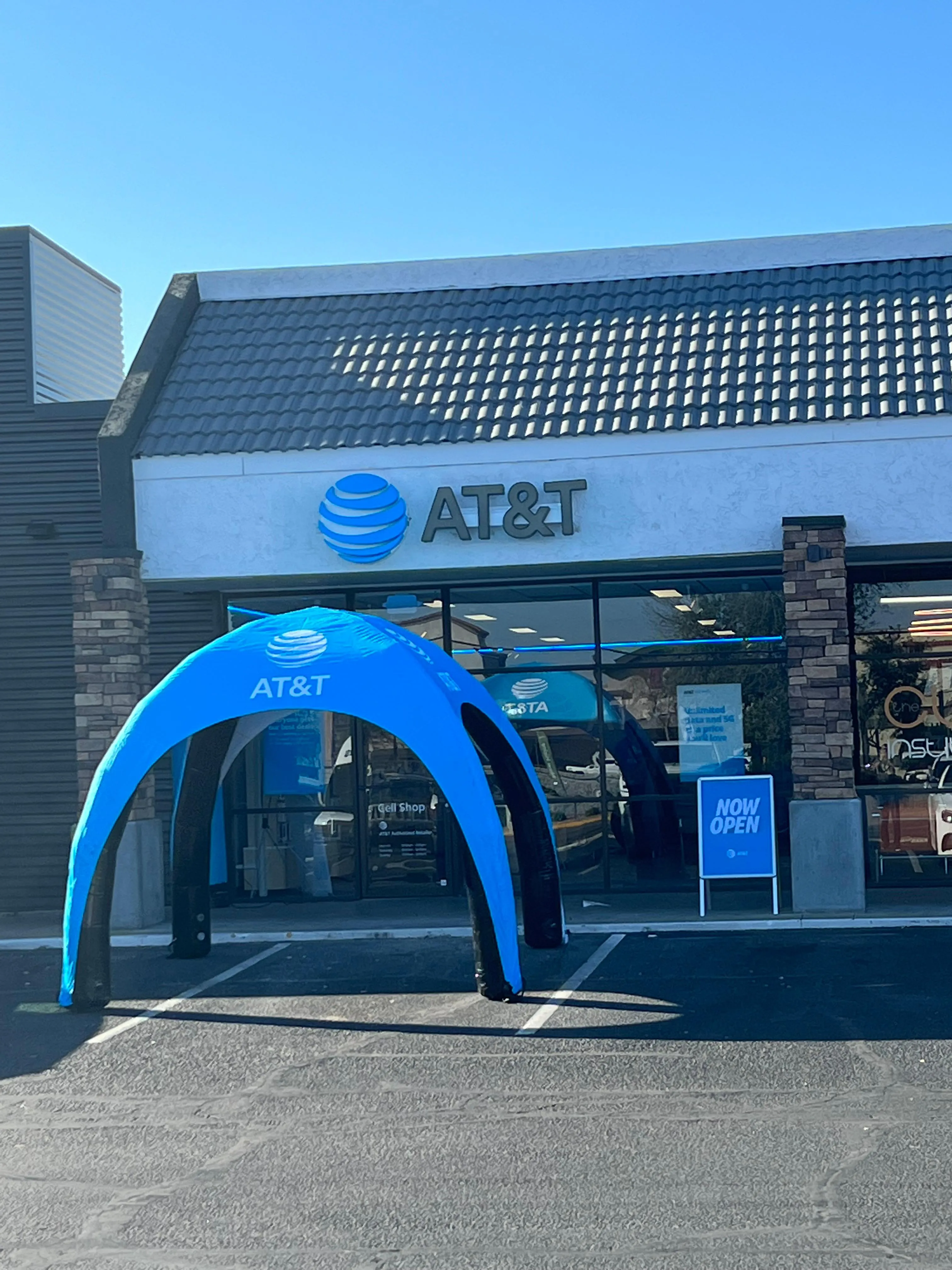 AT&T Store Phoenix - BELL PLAZA