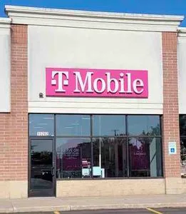 T-Mobile Fenton - Silver Pkwy