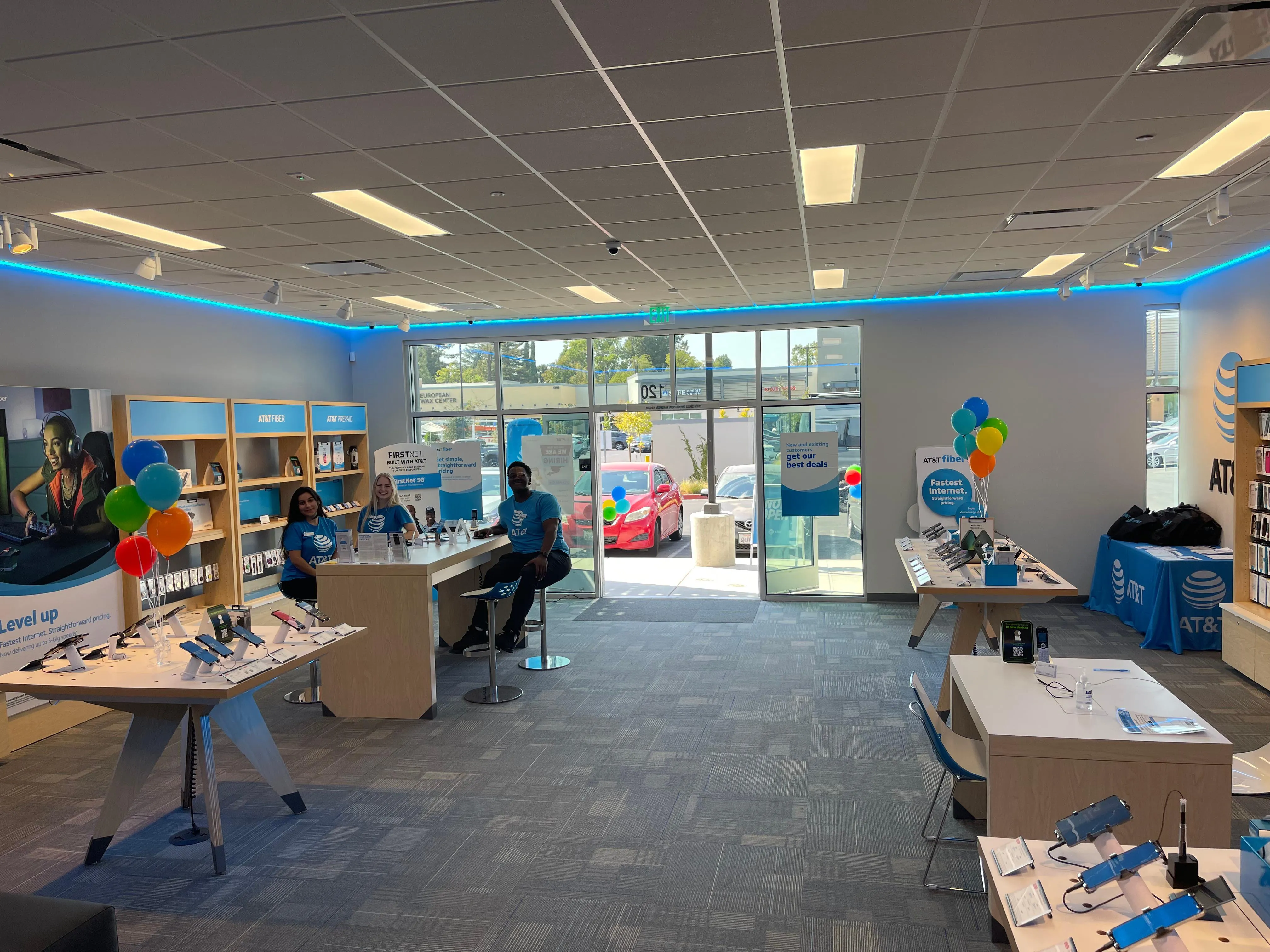 AT&T Store Sacramento - FREEPORT