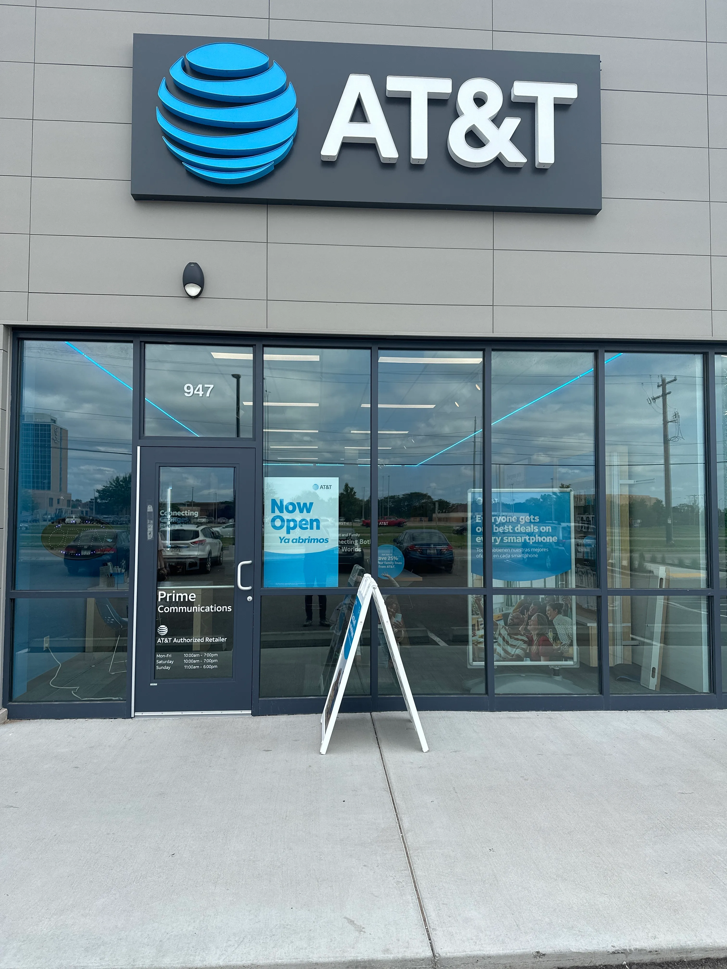 AT&T Store Eau Claire - Clairemont Ave