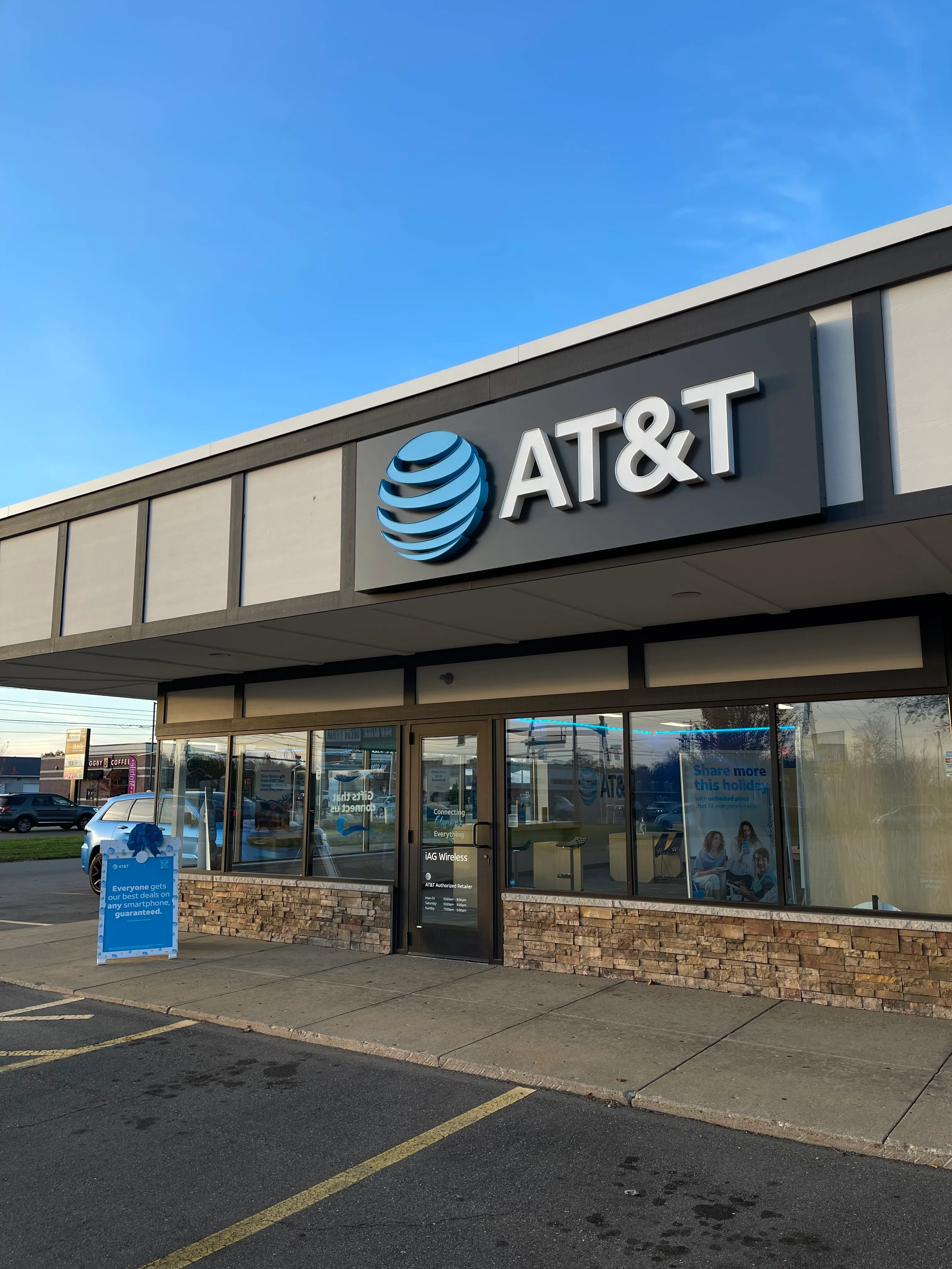 AT&T Store Grand Rapids - Kellogg Ctr