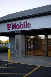 T-Mobile Plaza Way & Milton