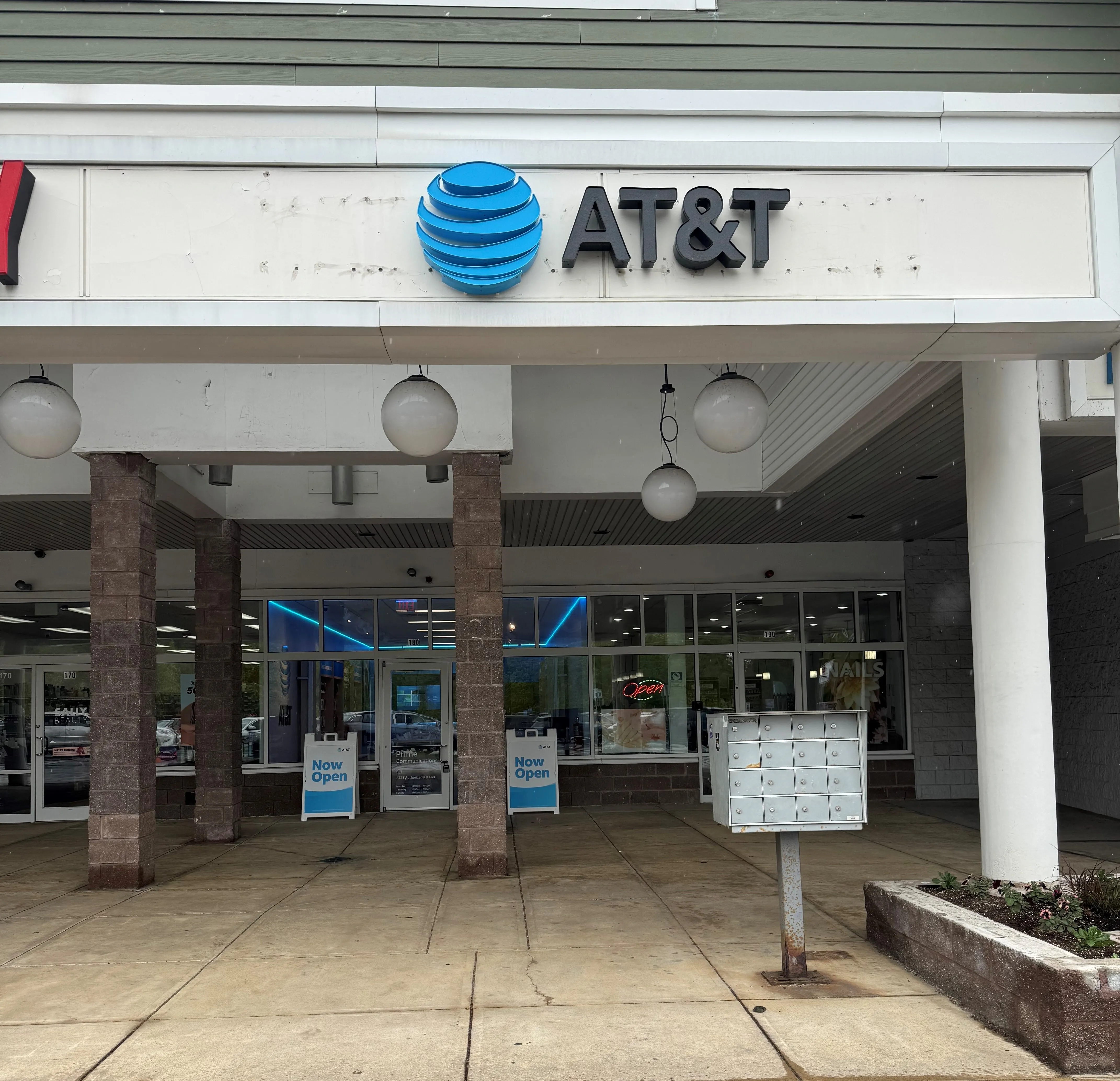 AT&T Store Gilford - GILFORD