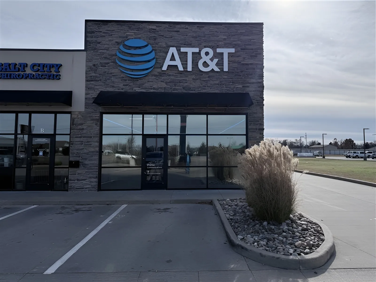 AT&T Store Hutchinson - Waldron St