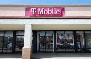 T-Mobile Sierra Ave & Valley