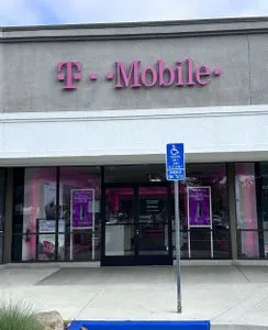 T-Mobile Twin Oaks Shopping Center