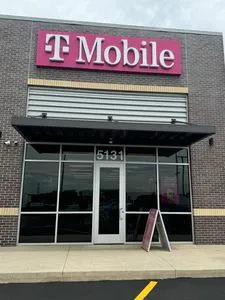 T-Mobile Dupont Rd & Oak Crossing