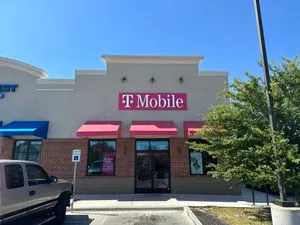 T-Mobile E Berry St & S Wesleyan Dr