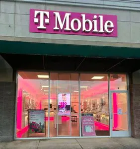 T-Mobile Nashville Rd & Memorial Dr