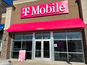 T-Mobile US Hwy 64 & Hwy 42