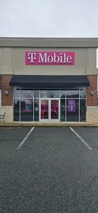 T-Mobile Warrenton & Stafford Lakes