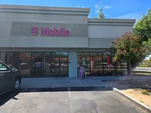 T-Mobile Cesar Chavez & Peach