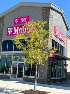 T-Mobile Hwy 380 & Hollyhock