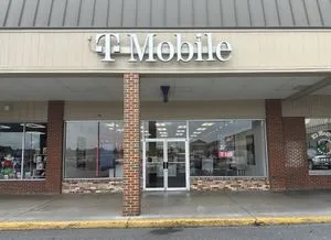 T-Mobile Royal Plaza