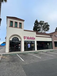 T-Mobile Harbor Town Square