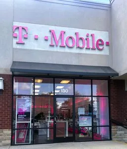 T-Mobile Nashville Pk & Harris Dr