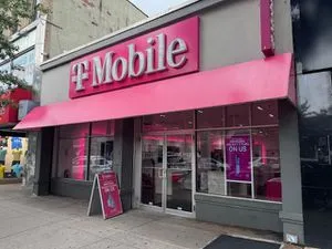 T-Mobile Steinway & 30th