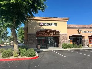T-Mobile Bethany Plaza