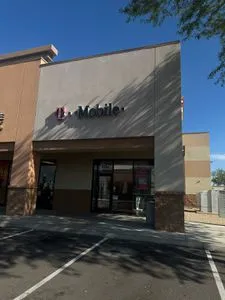 T-Mobile W Northern Ave & N 93rd Ave